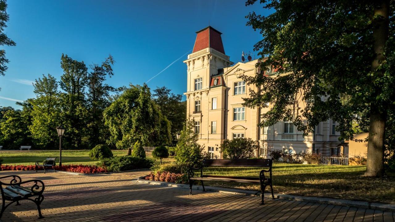Bristol Vila Tereza Karlovy Vary Exterior photo